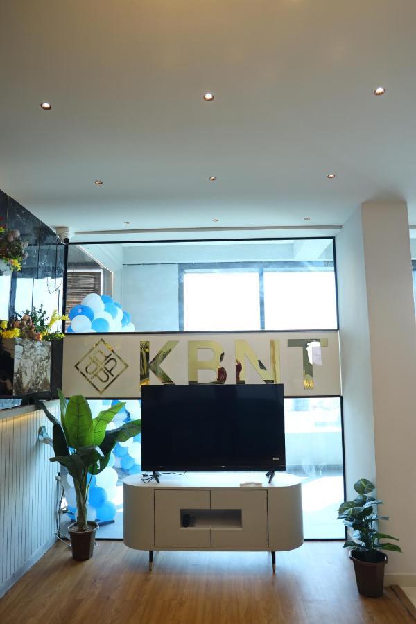 Hotel The Parker Inn By Kbnt Group Surate Extérieur photo