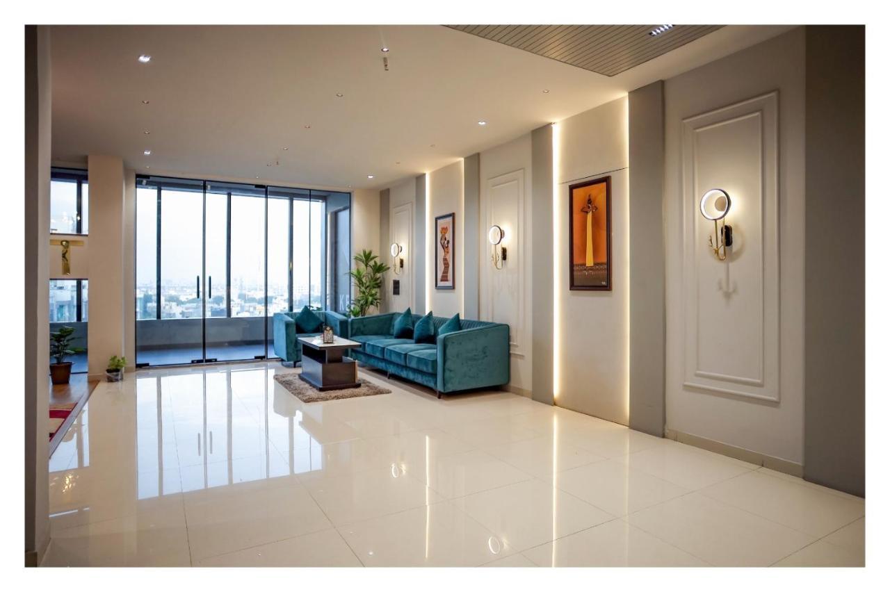 Hotel The Parker Inn By Kbnt Group Surate Extérieur photo