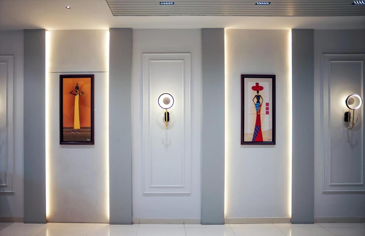 Hotel The Parker Inn By Kbnt Group Surate Extérieur photo