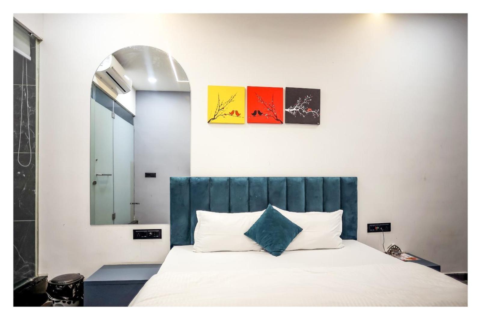 Hotel The Parker Inn By Kbnt Group Surate Extérieur photo